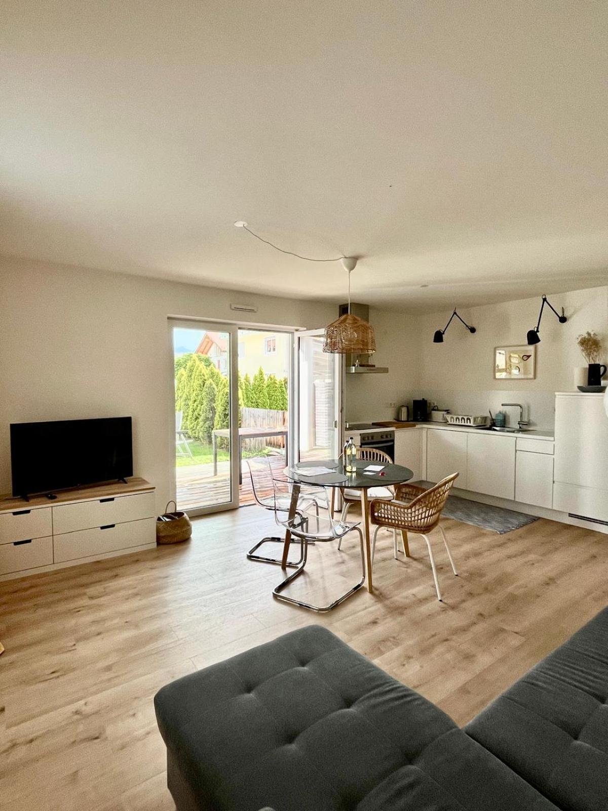 Ferienwohnung Am Bayrischen Meer Übersee Buitenkant foto